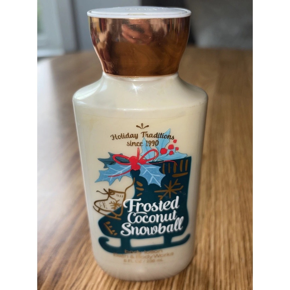 Bath & Body Works Frosted Coconut Snowball Body Lotion 8 fl.oz